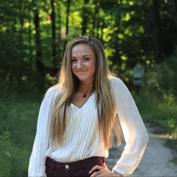 Meet your Posher, Riley - Picture 2 of 2